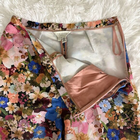 Ted Baker London Madonid Floral Print Slim Trouser Pants Ted Size 1 Womens US 4 - Picture 12 of 15
